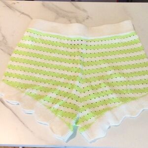Cider lime green and cream crochet shots, medium.
